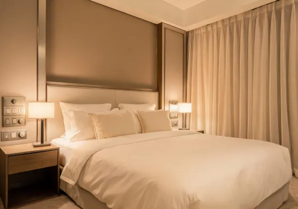 Hospitality guestroom switch controls